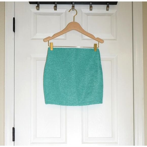 BGBGeneration - Bodycon High Waist Mini Skirt in Textured Teal / Size XS - Picture 3 of 6